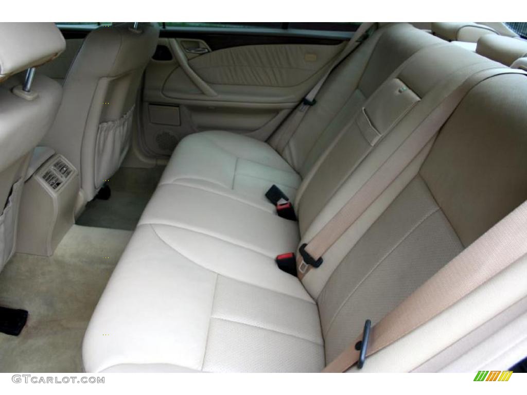 Java Interior 2001 Mercedes-Benz E 320 Sedan Photo #39260419