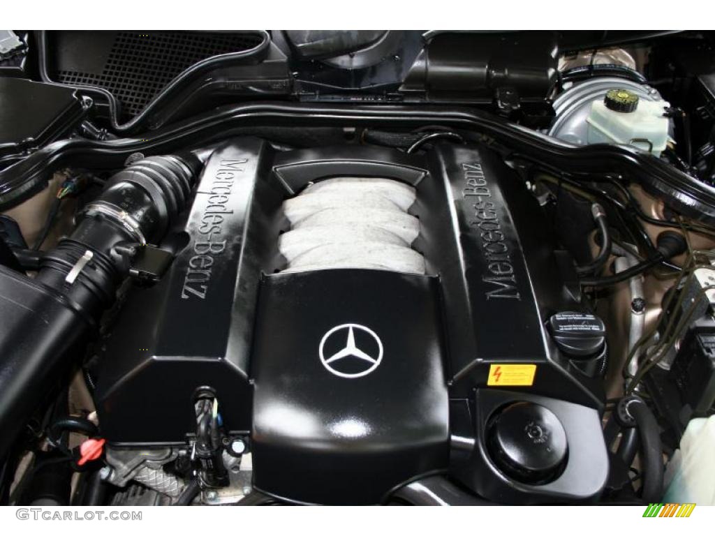 2001 Mercedes-Benz E 320 Sedan Engine Photos