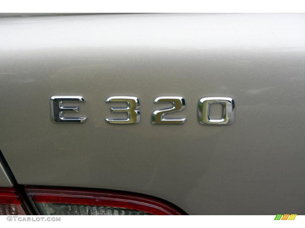 2001 Mercedes-Benz E 320 Sedan Marks and Logos Photo #39261283
