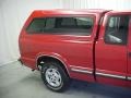 2001 Victory Red Chevrolet S10 LS Extended Cab 4x4  photo #10
