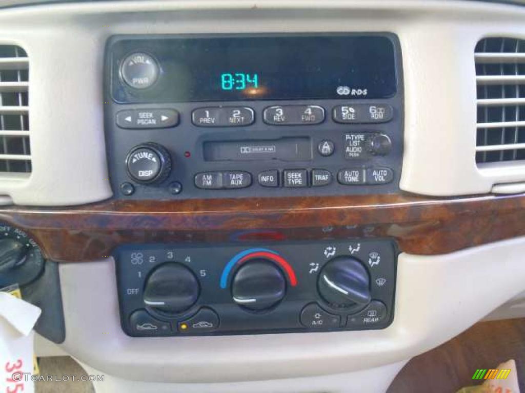 2001 Chevrolet Impala Standard Impala Model Controls Photo #39262295