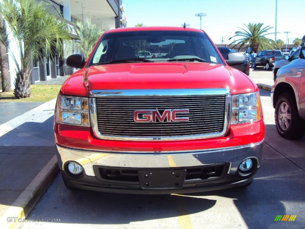 2008 Sierra 1500 SLE Crew Cab 4x4 - Fire Red / Light Cashmere photo #6