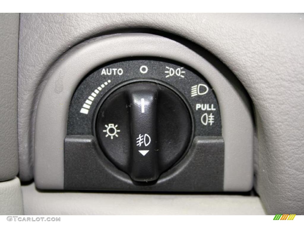 2000 Jaguar S-Type 4.0 Controls Photo #39264319