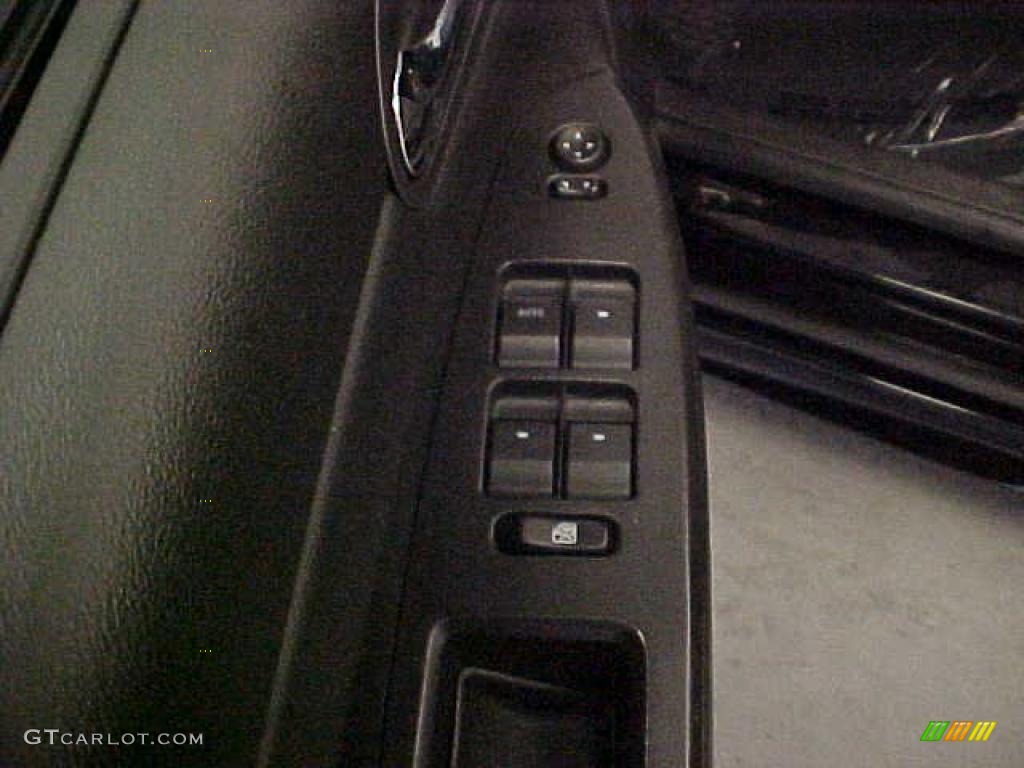 2010 Impala LS - Black / Ebony photo #17