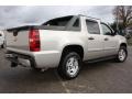 2007 Silver Birch Metallic Chevrolet Avalanche LS 4WD  photo #25