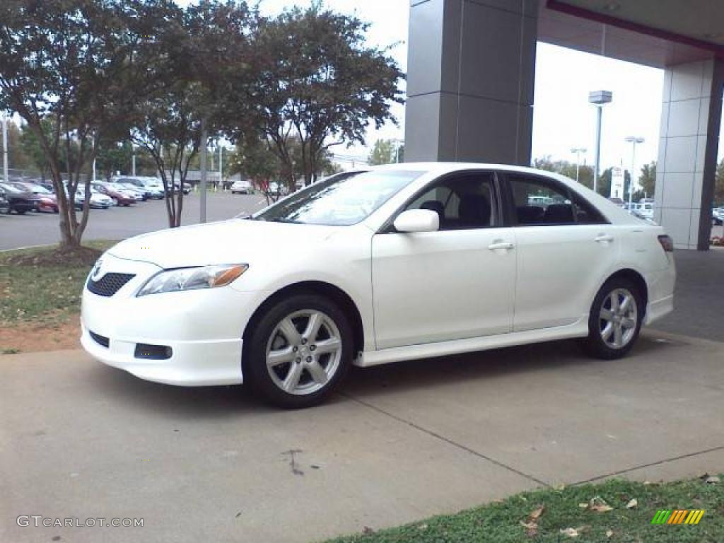 2007 Camry SE - Super White / Dark Charcoal photo #18
