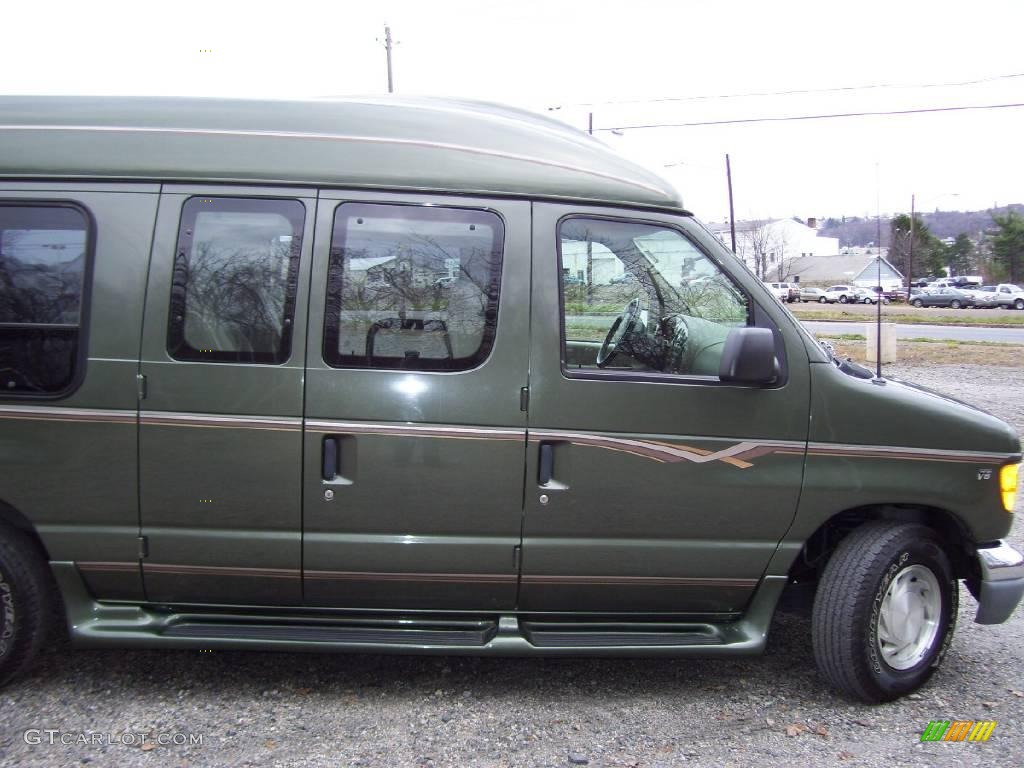 2002 E Series Van E150 XL Passenger Conversion - Estate Green Metallic / Medium Parchment photo #4