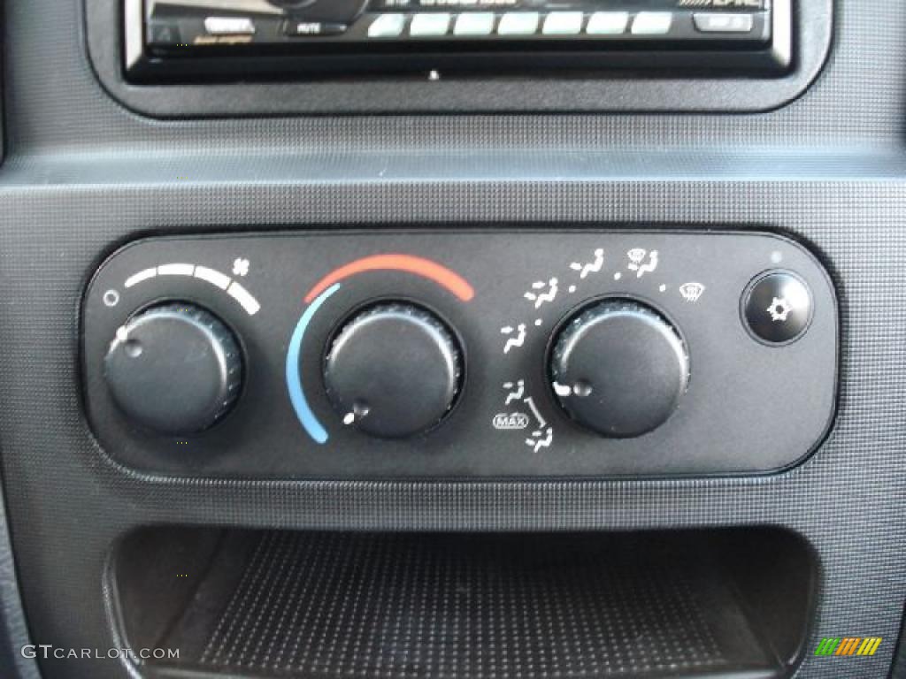 2003 Dodge Ram 3500 ST Quad Cab 4x4 Dually Controls Photo #39269091