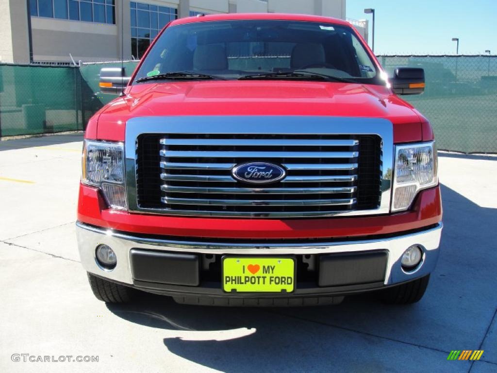 2010 F150 XLT SuperCrew - Vermillion Red / Medium Stone photo #8