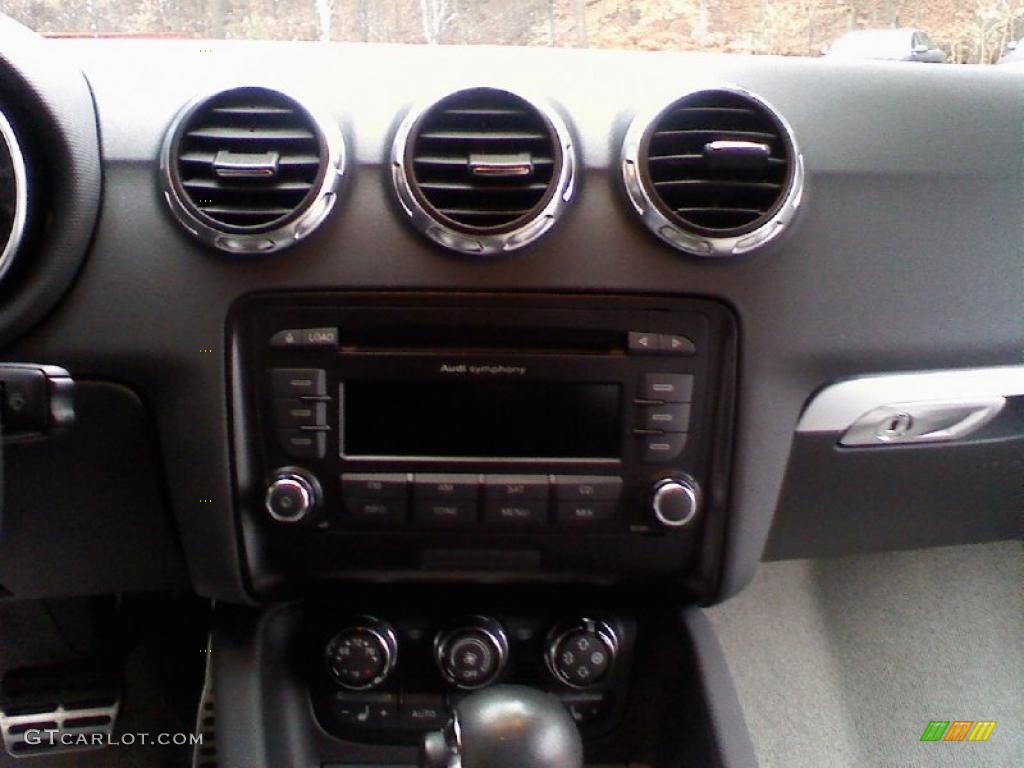 2008 Audi TT 2.0T Roadster Controls Photo #39270531