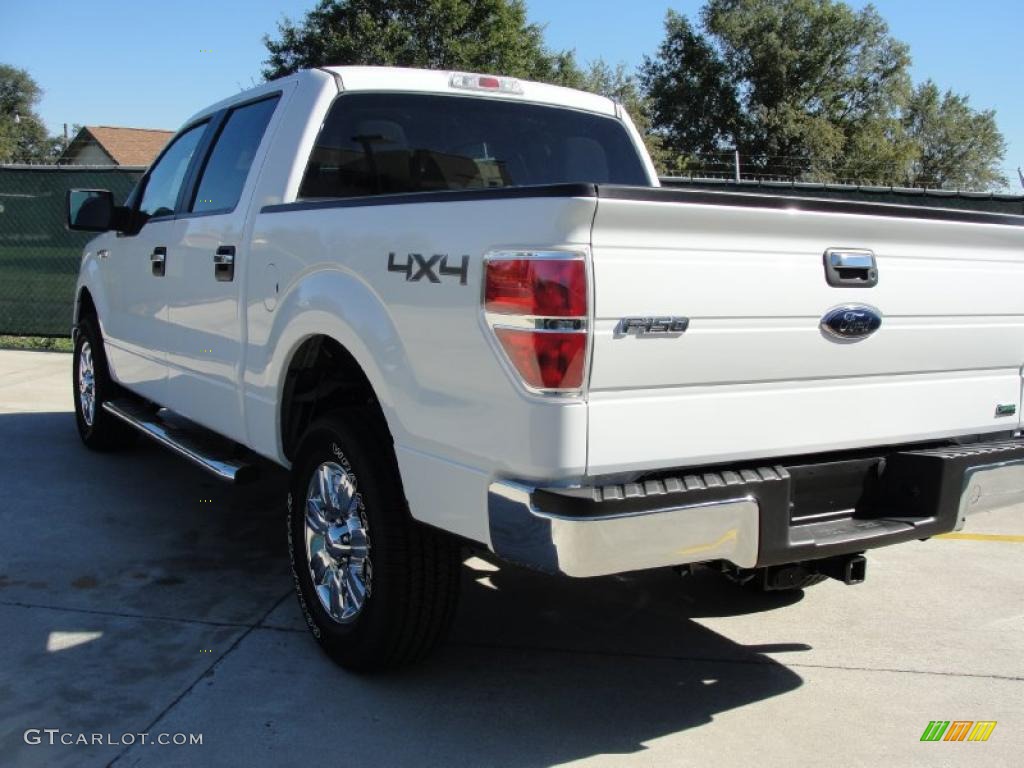 2010 F150 XLT SuperCrew 4x4 - Oxford White / Medium Stone photo #5