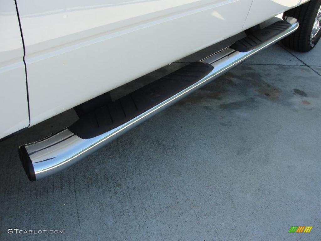 2010 F150 XLT SuperCrew 4x4 - Oxford White / Medium Stone photo #11