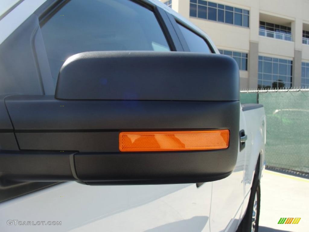 2010 F150 XLT SuperCrew 4x4 - Oxford White / Medium Stone photo #13