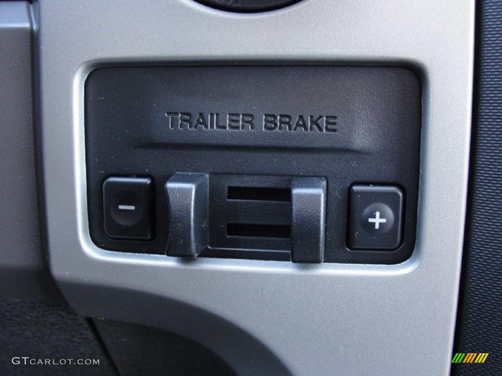 2010 F150 XLT SuperCrew 4x4 - Oxford White / Medium Stone photo #30