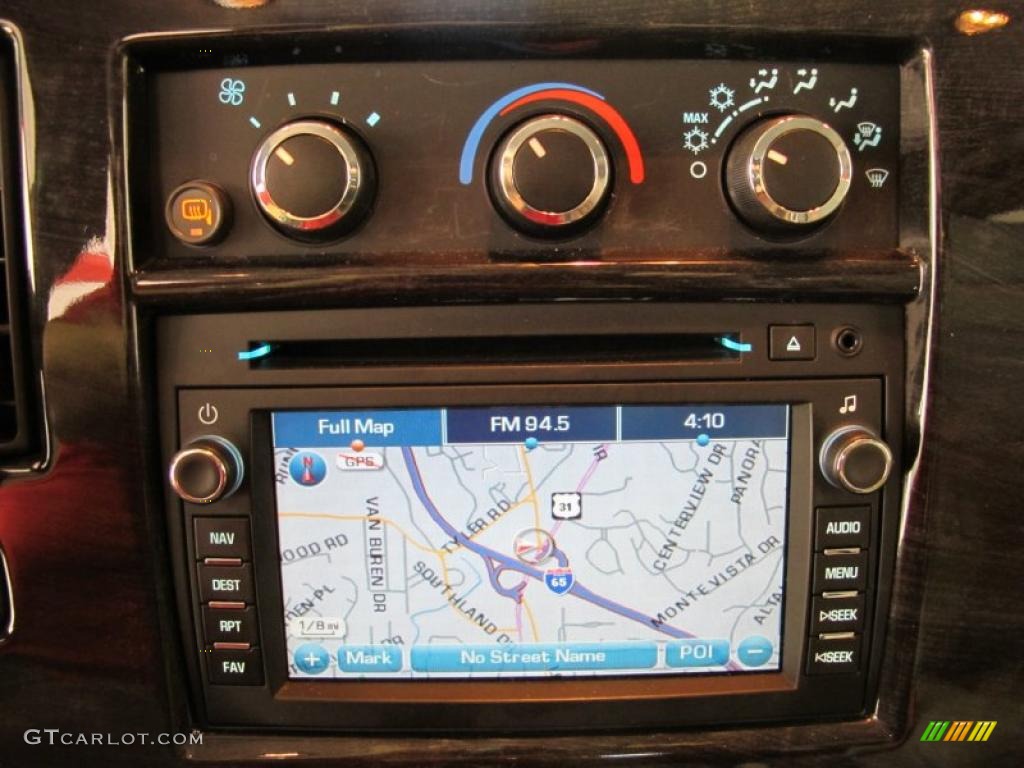 2010 GMC Savana Van LT 1500 Passenger Conversion Controls Photo #39271683