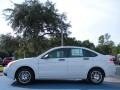 White Suede - Focus SE Sedan Photo No. 2