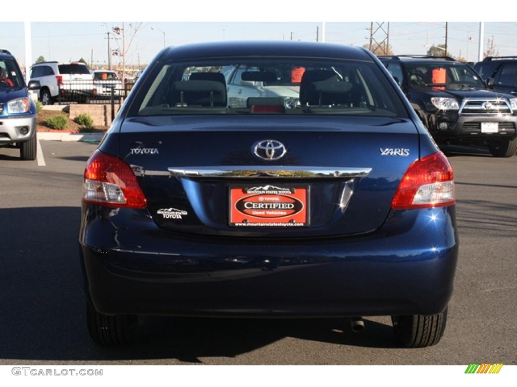 2007 Yaris Sedan - Nautical Blue Metallic / Dark Charcoal photo #3