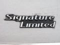 2006 Lincoln Town Car Signature Limited Badge and Logo Photo