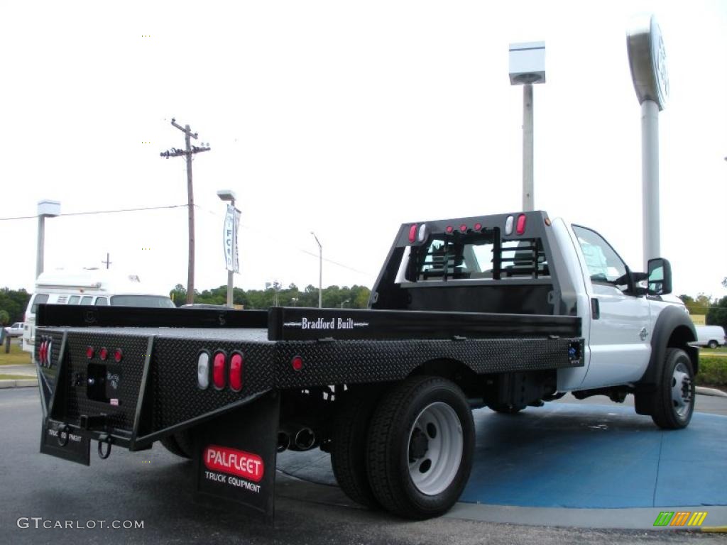 2011 F450 Super Duty XL Regular Cab Chassis Flat Bed - Oxford White / Steel photo #5