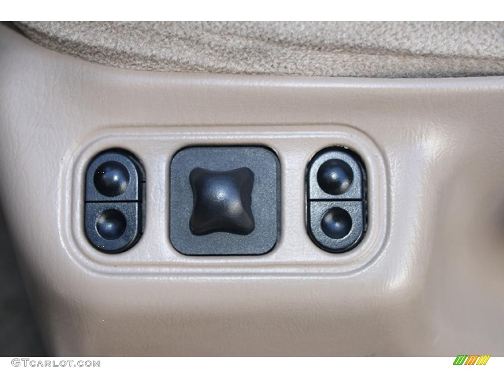 1998 Ford Expedition XLT 4x4 Controls Photo #39275003