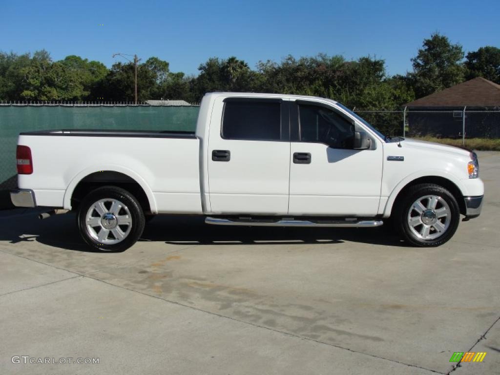 2006 F150 Lariat SuperCrew - Oxford White / Black photo #2