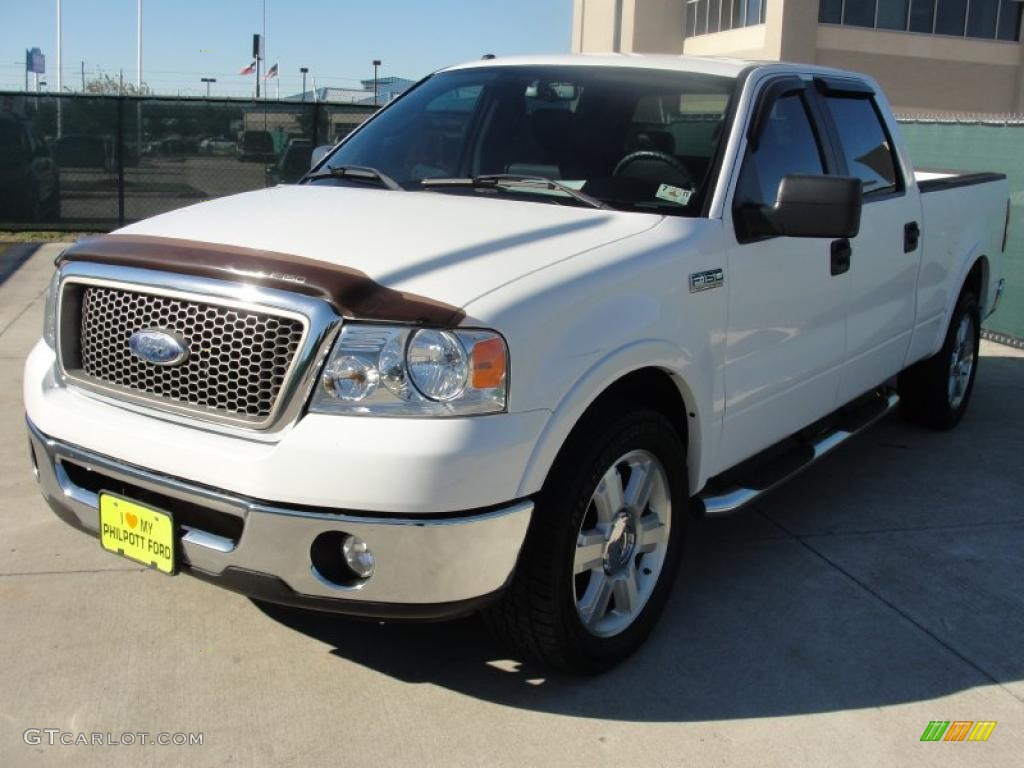 2006 F150 Lariat SuperCrew - Oxford White / Black photo #7