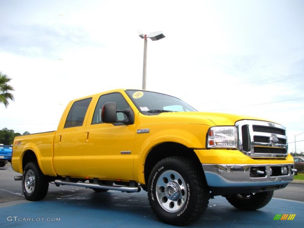Screaming Yellow 2005 Ford F250 Super Duty FX4 Crew Cab 4x4 Exterior Photo #39275447