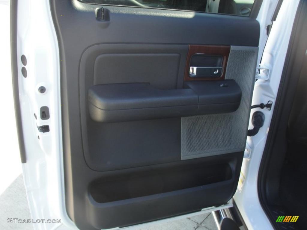 2006 F150 Lariat SuperCrew - Oxford White / Black photo #31