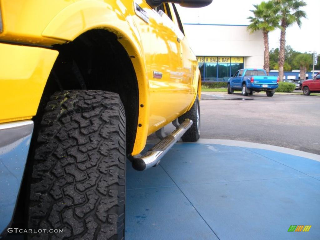 2005 F250 Super Duty FX4 Crew Cab 4x4 - Screaming Yellow / Black photo #12