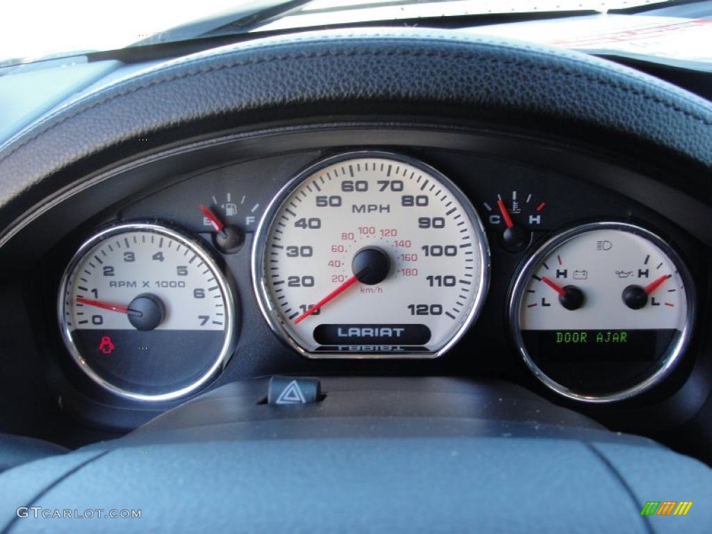 2006 F150 Lariat SuperCrew - Oxford White / Black photo #42