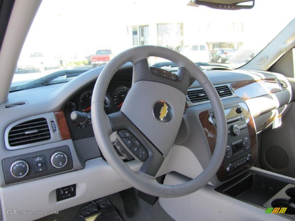 2011 Chevrolet Silverado 2500HD LTZ Crew Cab 4x4 Light Titanium/Dark Titanium Dashboard Photo #39276375