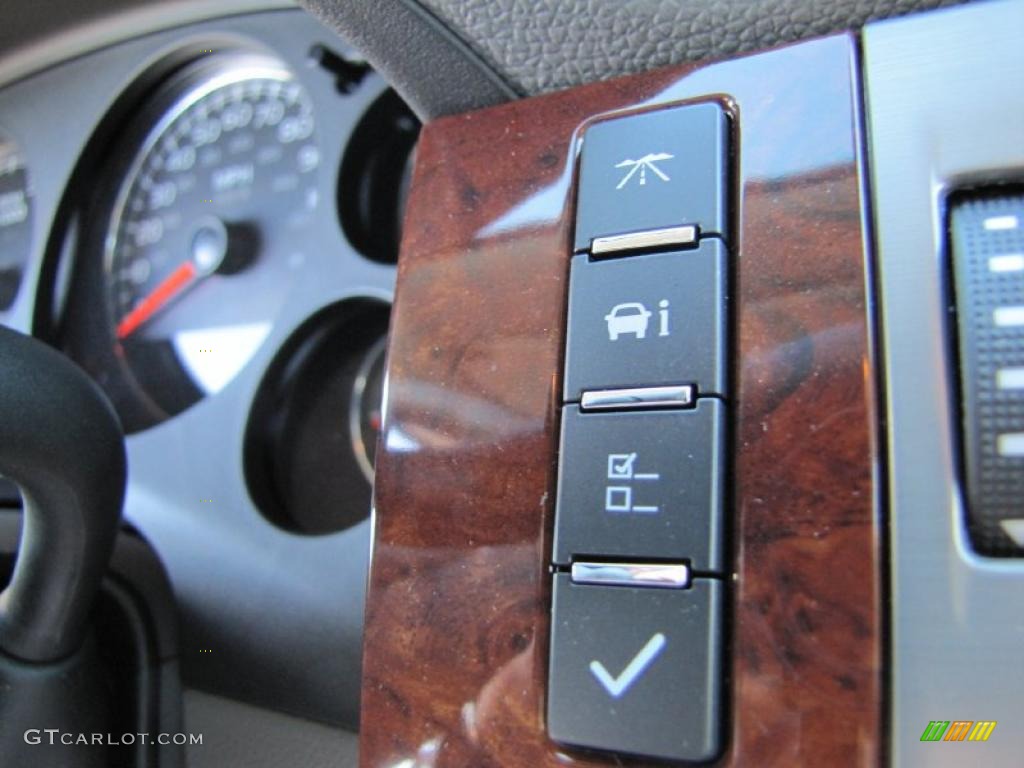 2011 Chevrolet Silverado 2500HD LTZ Crew Cab 4x4 Controls Photo #39276411
