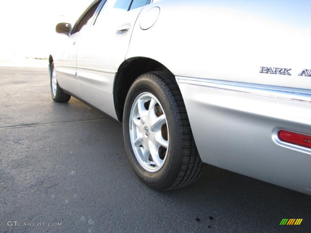 2002 Buick Park Avenue Standard Park Avenue Model Wheel Photo #39277727