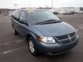 Magnesium Pearl - Grand Caravan SXT Photo No. 22