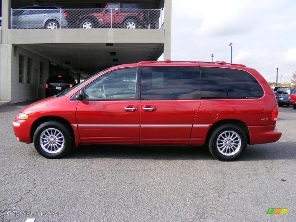 Inferno Red Pearlcoat 2000 Chrysler Town & Country Limited Exterior Photo #39279739