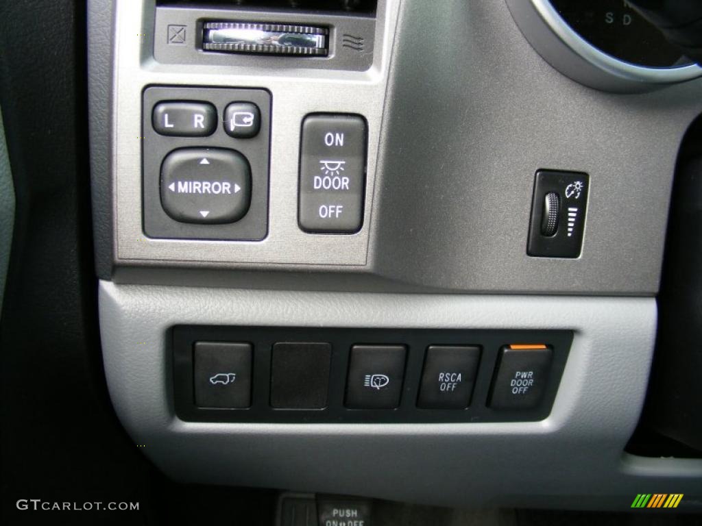 2010 Toyota Sequoia Limited 4WD Controls Photo #39280555