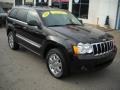 Front 3/4 View of 2008 Grand Cherokee Limited 4x4