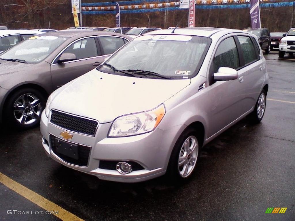 2010 Aveo Aveo5 LT - Cosmic Silver / Charcoal photo #1