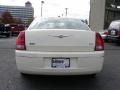 Cool Vanilla - 300 Touring Photo No. 6