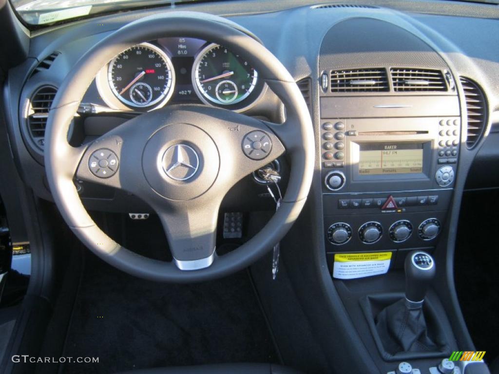 2010 Mercedes-Benz SLK 300 Roadster Black Dashboard Photo #39283639