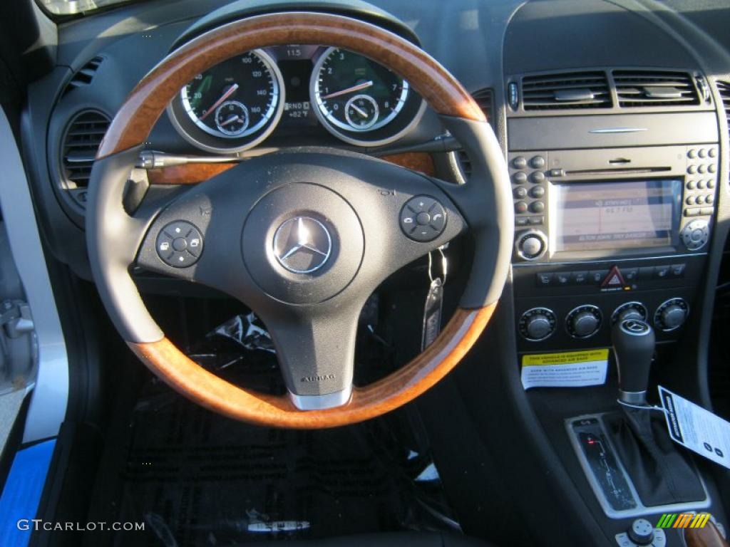 2010 Mercedes-Benz SLK 300 Roadster Black Dashboard Photo #39283747
