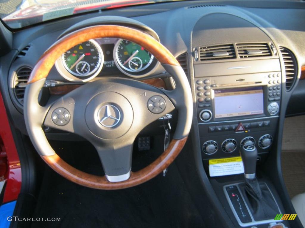 2010 Mercedes-Benz SLK 300 Roadster Beige Dashboard Photo #39283839