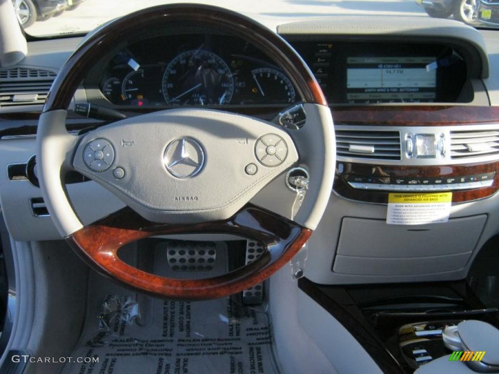 2011 Mercedes-Benz S 550 Sedan Grey/Dark Grey Dashboard Photo #39284195