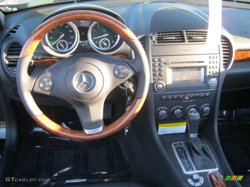 2011 Mercedes-Benz SLK 350 Roadster Black Dashboard Photo #39284375