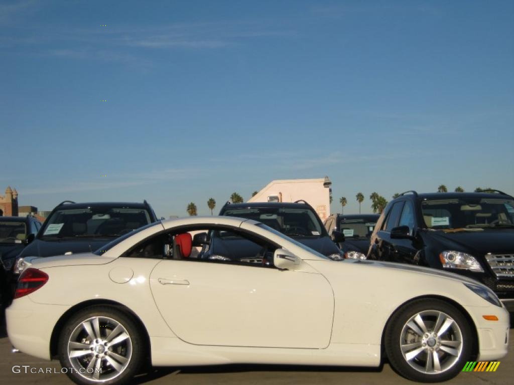 2011 SLK 300 Roadster - Arctic White / Red photo #2