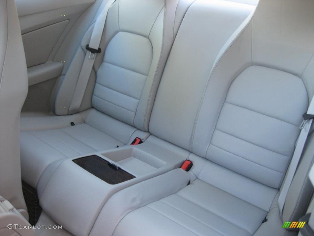2010 E 350 Coupe - Arctic White / Ash Gray photo #22