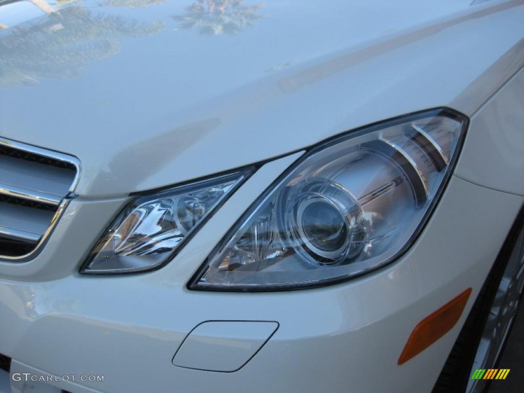 2010 E 350 Coupe - Arctic White / Ash Gray photo #25