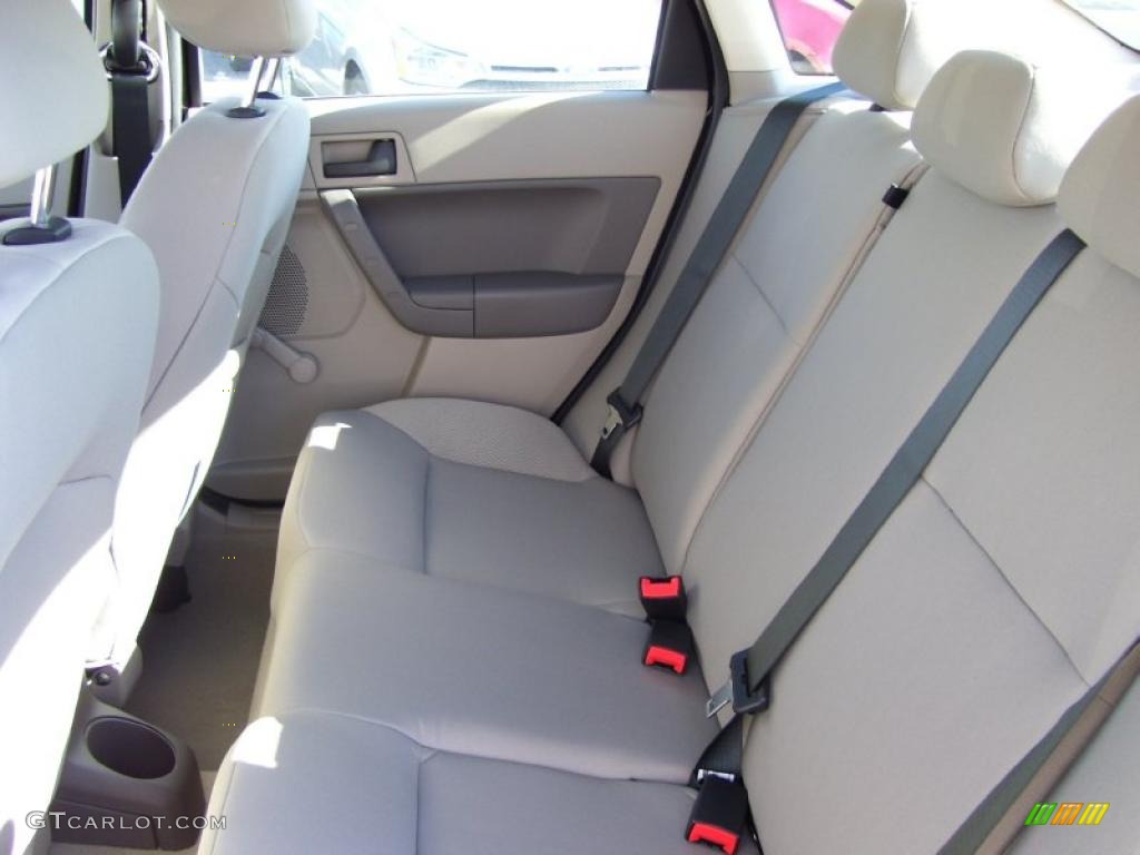 2011 Ford Focus S Sedan Medium Stone Door Panel Photo #39286047