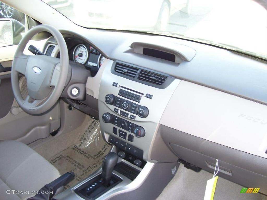 2011 Ford Focus S Sedan Medium Stone Dashboard Photo #39286143