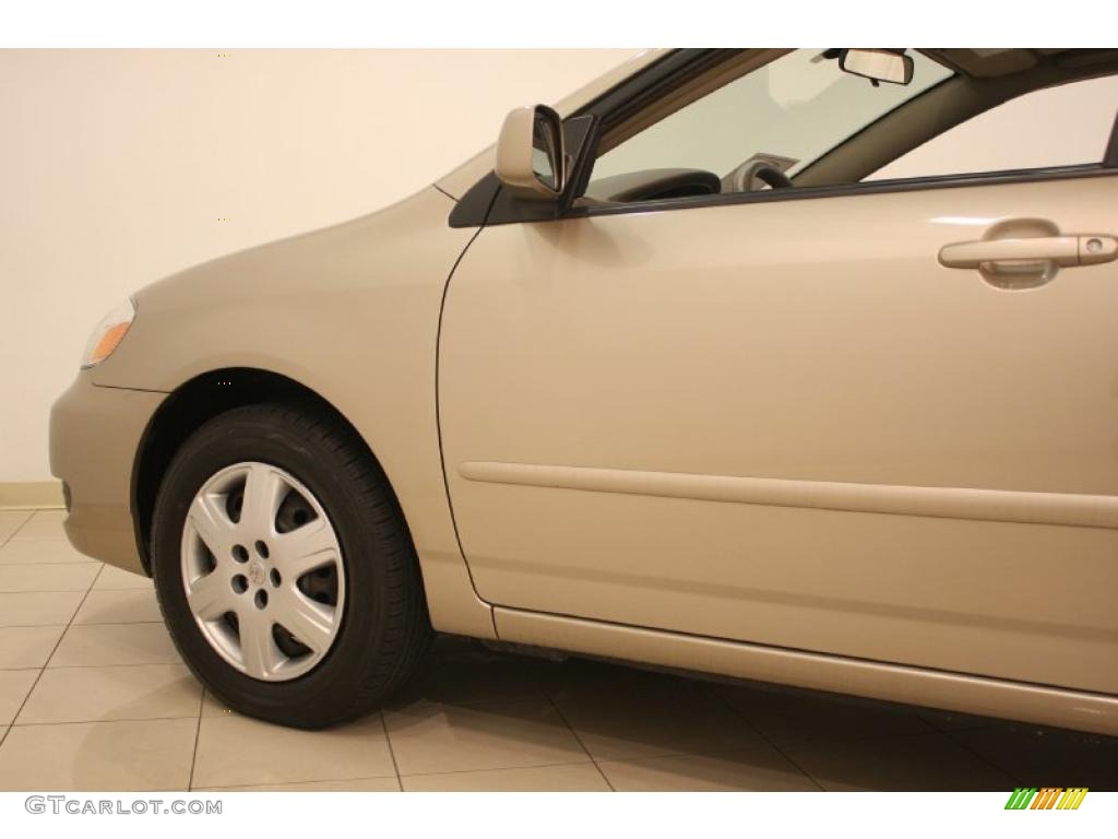 2006 Corolla LE - Desert Sand Mica / Beige photo #22